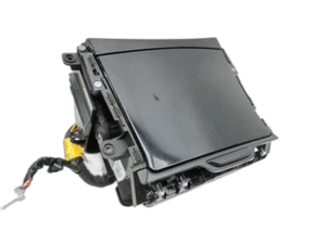 Glove Box USB Aux Bush Connection for Hyundai I40 VF 12-19 96120-3Z150 - Afbeelding 1 van 9