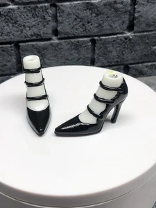 Bratz Feelin Pretty Style Heels Shoes Custom Resin Black, White Sock Style - Picture 1 of 8