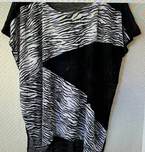 Chico's Damen Traveler's Collection Zebramuster Top - Größe 1 - Bild 1 von 5