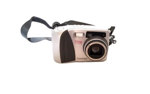 toshiba pdr-m65 digital 3 megapixel still camera. - Picture 1 of 2