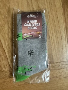 2025 Seattle Mariners Father's Day 6/15 SGA Green Socks Racing Hydros - Picture 1 of 2