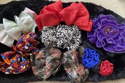 Lote De Colección De 8 Clips De Satén Lazo De Pelo Con Volantes Años 80 90 Retro Rojo Púrpura Multicolor Foto 1 de 4