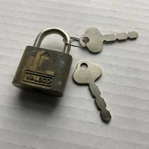 VINTAGE WALSCO MINI PADLOCK 1 IN. LOCK WITH TWO KEYS - Picture 1 of 6