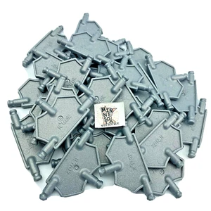 100 NEW Knex Panels Small Silver Triangle Platform - K'nex Replacement Parts - Picture 1 of 3
