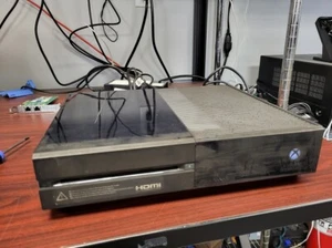 Microsoft Xbox One Console 500 GB nera + Anello Elden *LEGGI* #73 - Foto 1 di 3