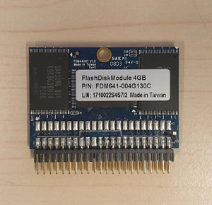 Flash Disk 4Gb SSD EIDE PATA ATA100 ATA133 40-PIN Ultra DMA Laptop Speicher - Bild 1 von 3