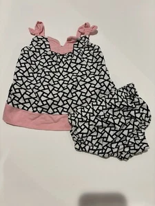 Baby Girl 6-9 Months Black, White, & Pink Design Outfit - Picture 1 of 5