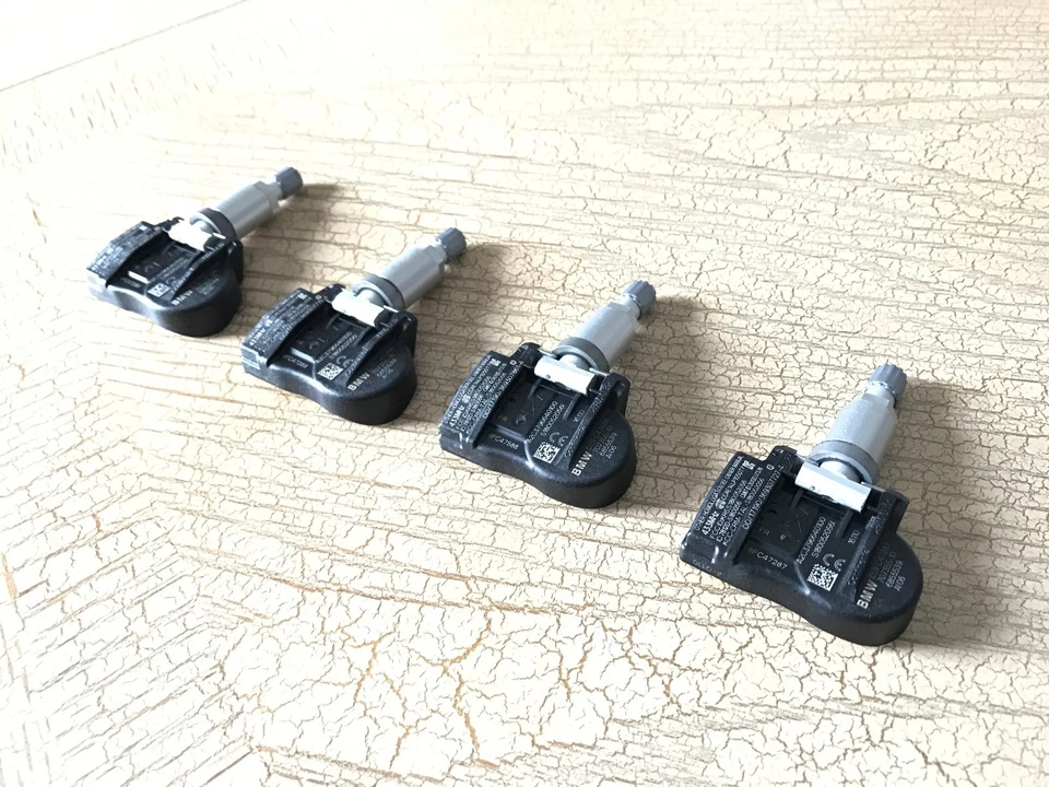 Juego de cuatro (4) OEM BMW TPMS genuino para 2019, 2020, 2021 M4 F82 F32 430i 440i Foto 1 de 4