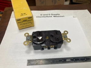 Genuine HUBBELL 5662, 15A, 250V, Duplex Grounding Receptacle, 3-Wire, Brown - Picture 1 of 5