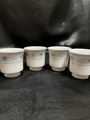 Set of 4 Crown Ming “Harmony (Verge) Footed Tea/Coffee Cups Foto 1 de 4