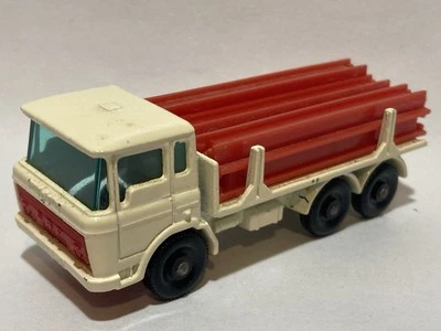 VTG LESNEY ENGLAND DIECAST  1970 #58 DAF GIRDER TRUCK WHITE - Image 1 of 4