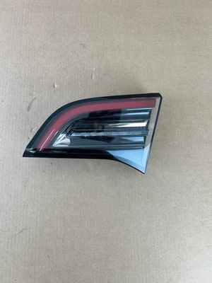 2017-2020 Tesla 3 Inner Ttail Light Taillight Right 1502089-00-B w/scratches - Image 1 of 4