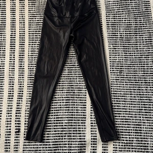 Shosho Size Medium black faux leather leggings - Picture 1 of 6