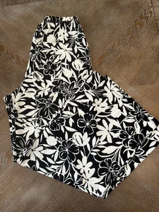 Travel Smith Black/White Floral Knit Pants Medium Elastic Waist 30” Inseam 29” - Picture 1 of 7