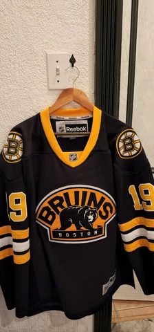 2011 NHL Reebok Boston Bruins Tyler Seguin 19 Jersey Alternate Bear Men M SEWN Cover