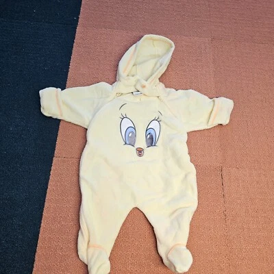 Manchas* Vintage Baby Looney Tunes Vellón Piolín Pájaro 0-6 Meses Amarillo 2003 w1a Foto 1 de 4