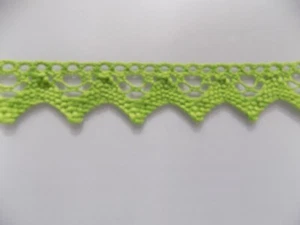 1 METRO PIZZO MERLETTO FATTO A MACCHINA IN COTONE VERDE MELA ALTEZZA 3 cm - Picture 1 of 1