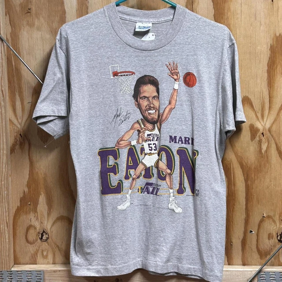 90-е NBA Юта Jazz Mark Eaton карикатура серый футболка унисекс футболка HN2402 - Изображение 1 из 1