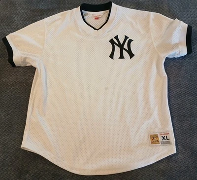 Mitchell & Ness Cooperstown Collection New York Yankees White Jersey XL - Image 1 of 4