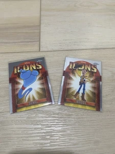 2025 Topps Chrome Disney ICONS (2) Karten Konvolut Woody And Genie - Bild 1 von 4