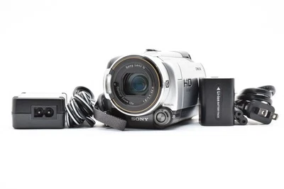 [Ex+5] Sony HANDYCAM HDR-XR500 Handycam Video Camera 120GB Silver from japan - Image 1 of 4