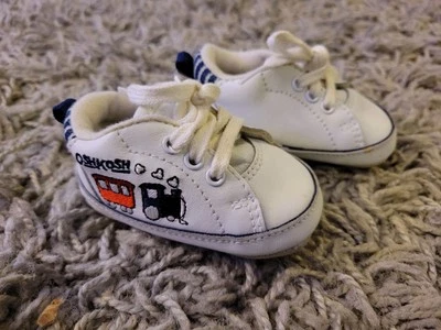 Детская обувь OshKosh Train с мягкой подошвой размер 1 - Изображение 1 из 4