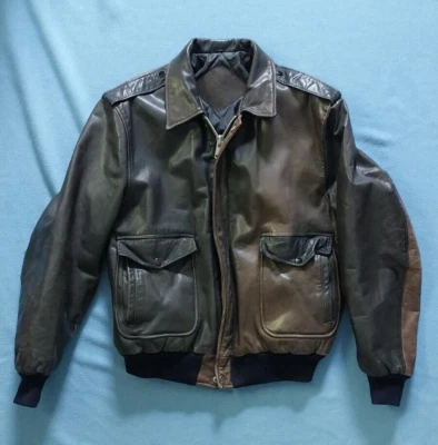 Кожаная складская мужская куртка 2-цветная коричневая длина талии с воротником размер 48 - Изображение 1 из 4