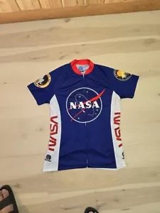 Zwei Retro NASA Damen kurzärmlig Radfahren Trikot durchgehender Reißverschluss Größe Large 100 % Poly - Bild 1 von 13