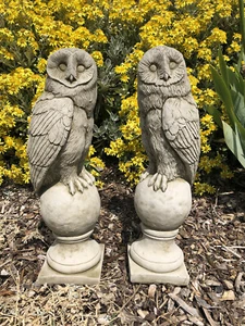 Pair of Barn Owl Finials Statues | Reconstituted Stone Concrete Garden Ornament - Picture 1 of 5