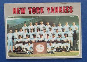 1970 Topps #399 New York Yankees Team Baseball Card EX/VG - Picture 1 of 2