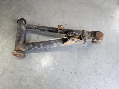 Brazo de control Arctic Cat 366 400 450 500 550 OEM delantero derecho superior brazo A 3306-866 Foto 1 de 4