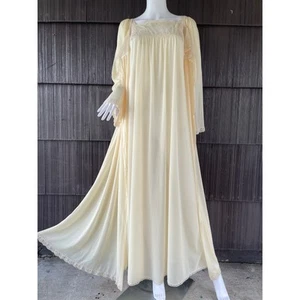 VTG Miss Elaine ILGWU USA Made 2 Pc Set Robe & Nightgown Peignoir Romantic Large - Picture 1 of 23