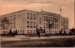 WATTS HIGH SCHOOL, BURLINGTON, N. J. Vintage Postcard Crease KC17 - Picture 1 of 2