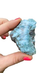 Larimar-Rohstein - gemischte Qualität, natürlicher Larimar aus der Dominikanischen Republik - Bild 1 von 10