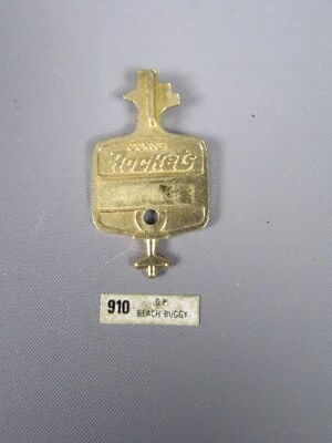 B176 Vintage 1969 Corgi Rockets 910 UK GP Beach Buggy Chiave D'Oro Metallo - Immagine 1 di 2