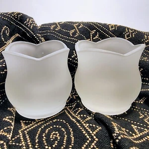 Paar 3" Undurchsichtige mattierte Glas Kerzenhalter Blumenrand Schwergewicht - Bild 1 von 5