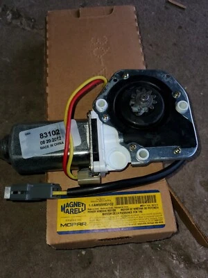 Power Window Motor MAGNETI MARELLI 1AMWM83102 04-94 Ford Mustang Front Right - Image 1 of 4