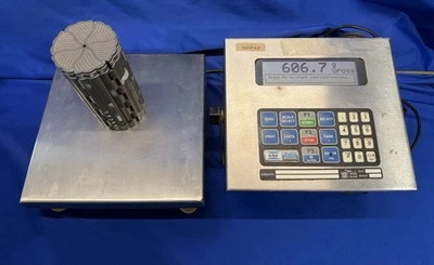 GSE Scale Systems 562 Display 200562-00020 with Rice Lake Weighing Scale - Read - Image 1 of 4