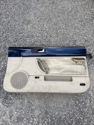 2004-2010 Beetle CONVERTIBLE PASSENGER RIGHT Door Panel BLUE/BEIGE - Image 1 of 4