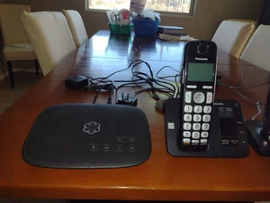 Ooma Telo Free Home Phone Service VoIP Phone - Black, Used + Three Phones - Afbeelding 1 van 7