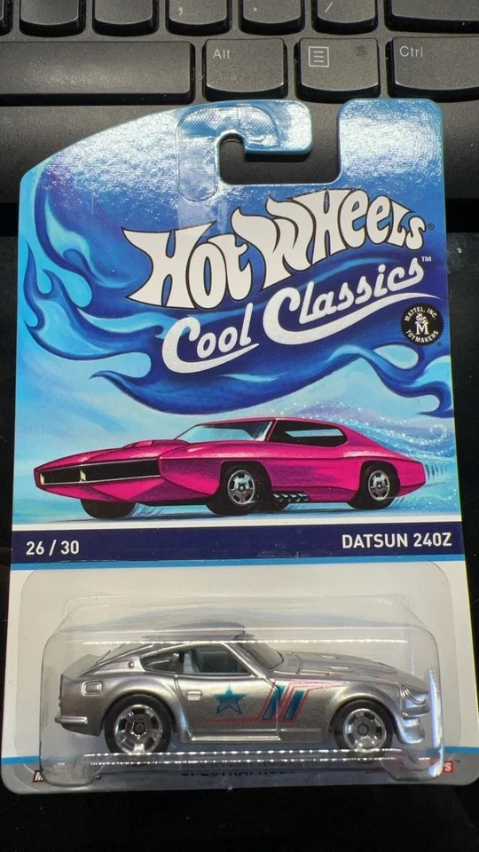 HOT WHEELS 2013 COOL CLASSICS DATSUN 240Z SPECTRAFROST - Image 1 of 1