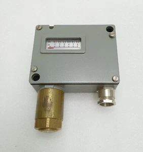 Trafag Sensors Controls 9002377903 / 0 TO 6 BAR - TRAFAG 900.2377.903 250VAC - Picture 1 of 7