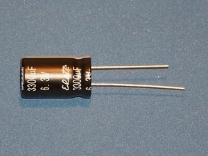 Elko, radial, 3300µF (3300uF) / 6,3V / 105°C, 5 Stk. (Ø12,5x20mm) - Bild 1 von 2