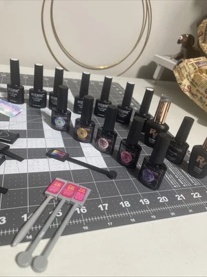 Lote de 12 imanes de esmalte de uñas en gel Mizhse & Meet Across Car Eye y gel remojo Foto 1 de 4