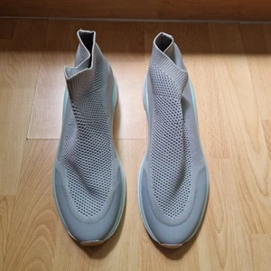 Superbequeme leichte Laufschuhe für den Sommer in Größe 41 in Grau NEU - Bild 1 von 3