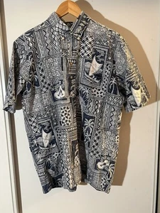 Reyn Spooner Classic Fit Hawaiian Shirt Size Medium Blue White Aloha Print - Picture 1 of 17