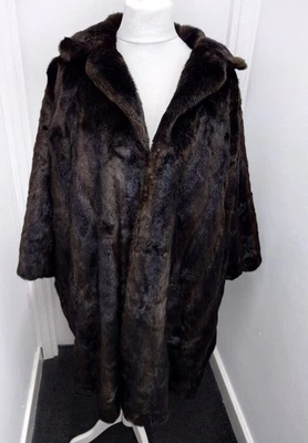 Vintage Ladies Dynamintz Brown Faux Fur Coat Size 16, J CG P16  - Image 1 of 4