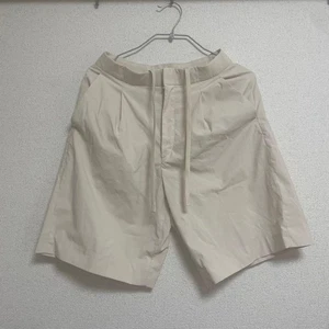 UNIQLO x Theory Beige Shorts Casual Summer Women Men - Picture 1 of 4