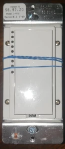 INSTEON Model 2477D Dimmer (White) 15amps With Quick Guide O/B (SCE 30y52) - Picture 1 of 9