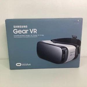 Auriculares de realidad virtual Samsung Gear VR blanco escarcha - nuevos en caja (K7) W#635 - Imagen 1 de 4